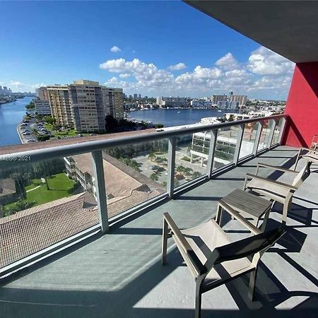 2Bd 2Ba Condo @Beachwalk Resort W/Pool Hallandale Beach Dış mekan fotoğraf