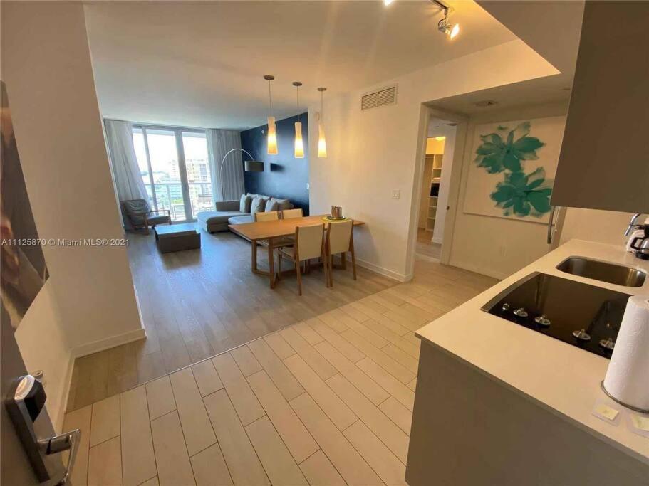2Bd 2Ba Condo @Beachwalk Resort W/Pool Hallandale Beach Dış mekan fotoğraf