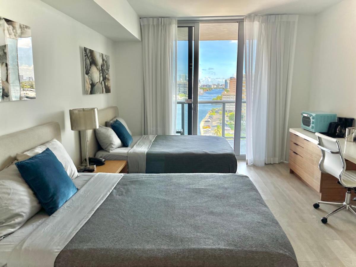 2Bd 2Ba Condo @Beachwalk Resort W/Pool Hallandale Beach Dış mekan fotoğraf