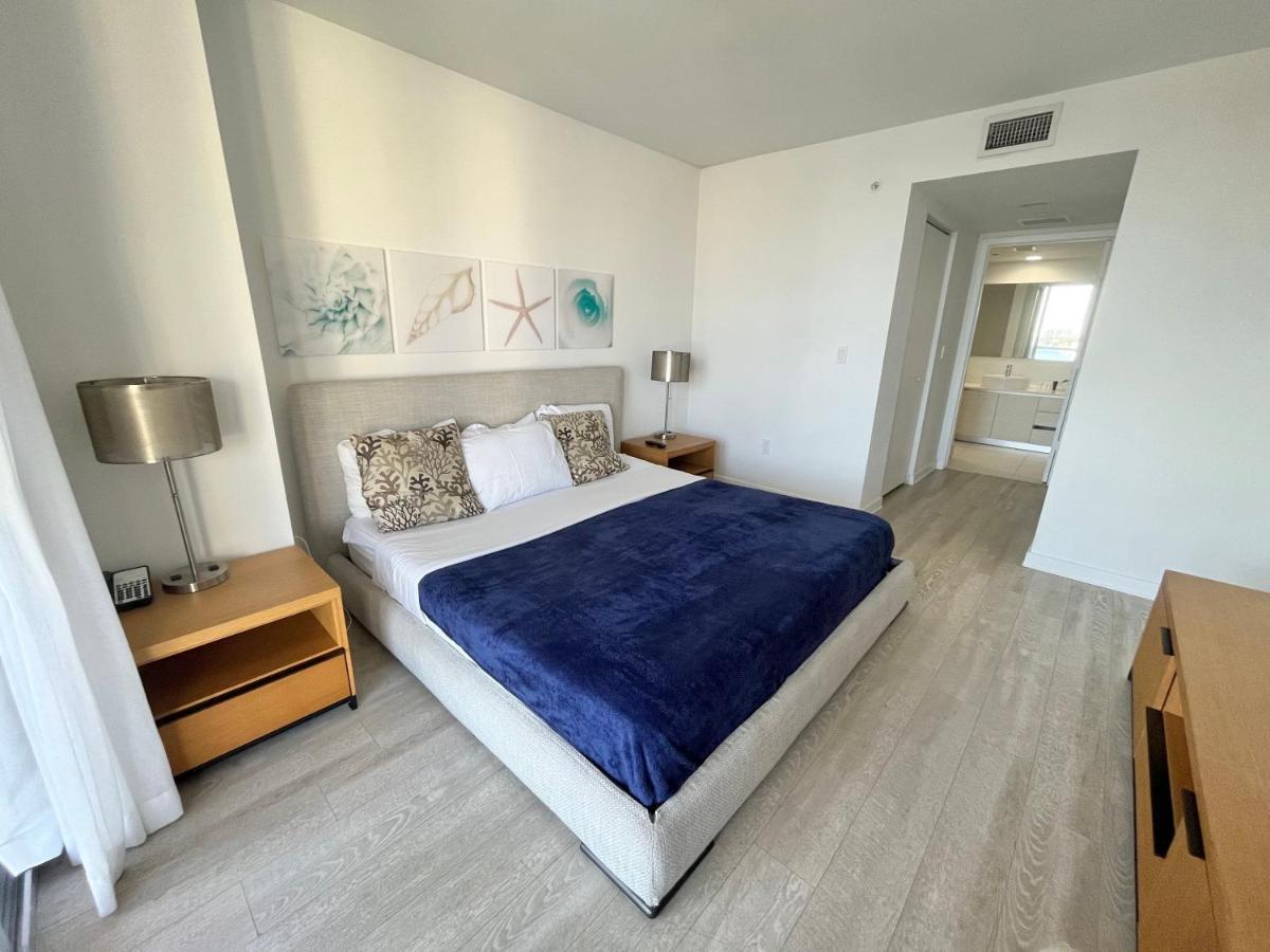 2Bd 2Ba Condo @Beachwalk Resort W/Pool Hallandale Beach Dış mekan fotoğraf